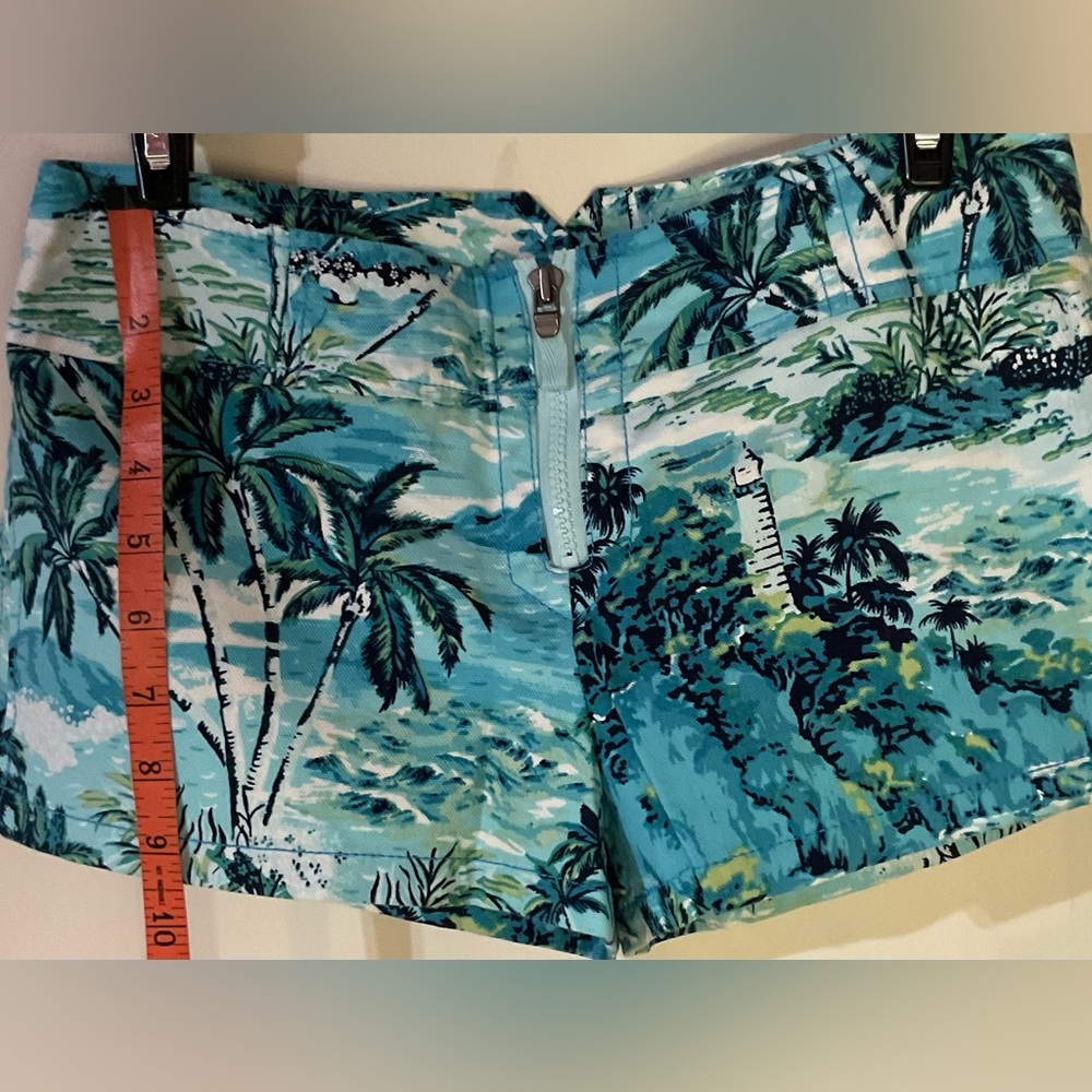 Express Size 3/4 Tropical Print Shorts